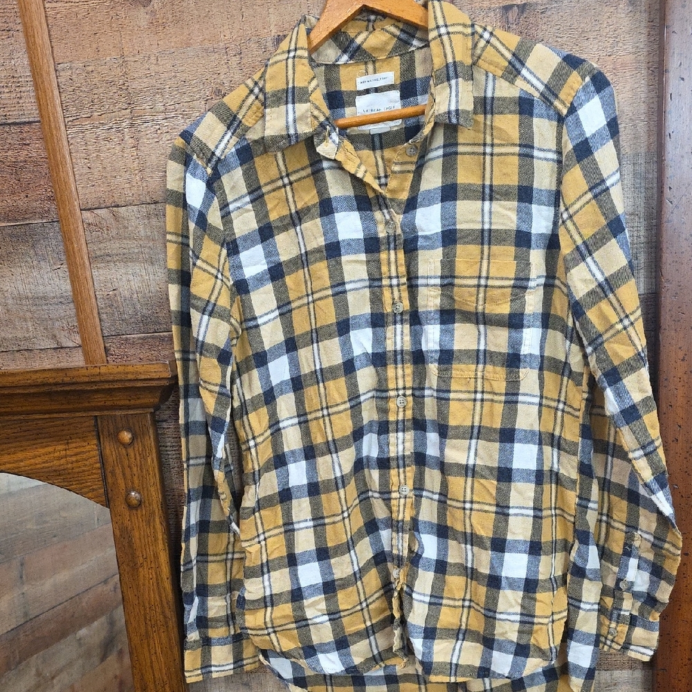 American Eagle Outfitters Mustard and Black Plaid Button-Down Shirt